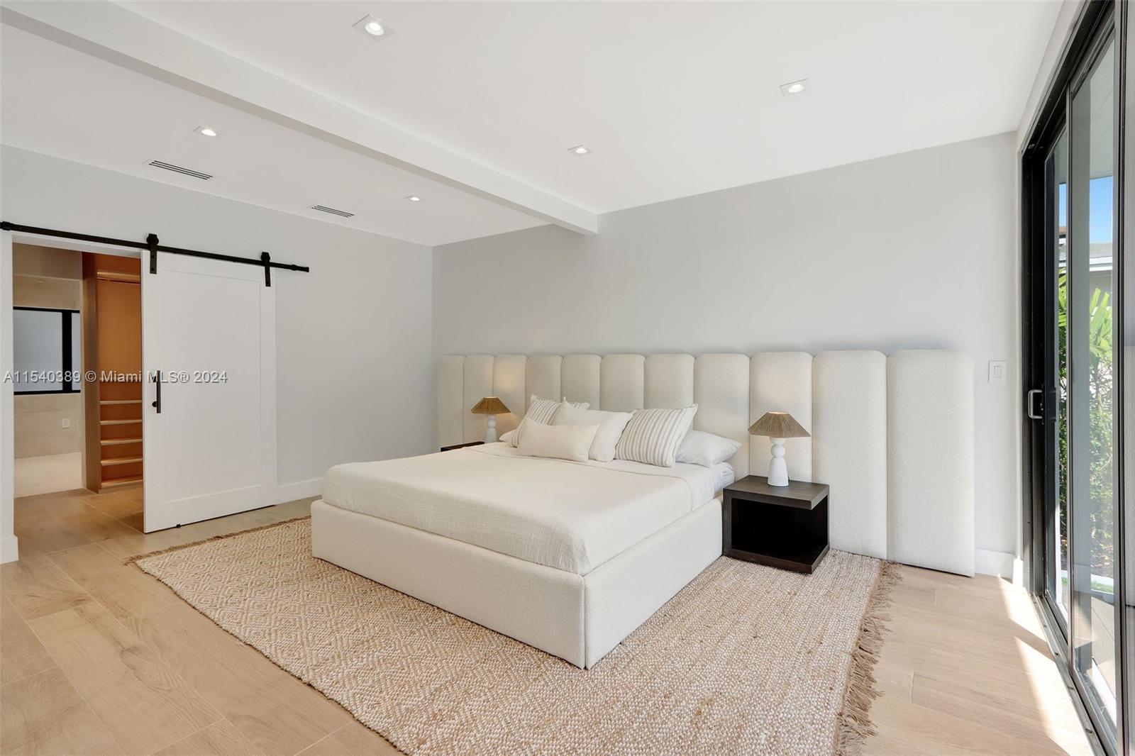 MIAMI SHORES SEC 8 REV - Residential