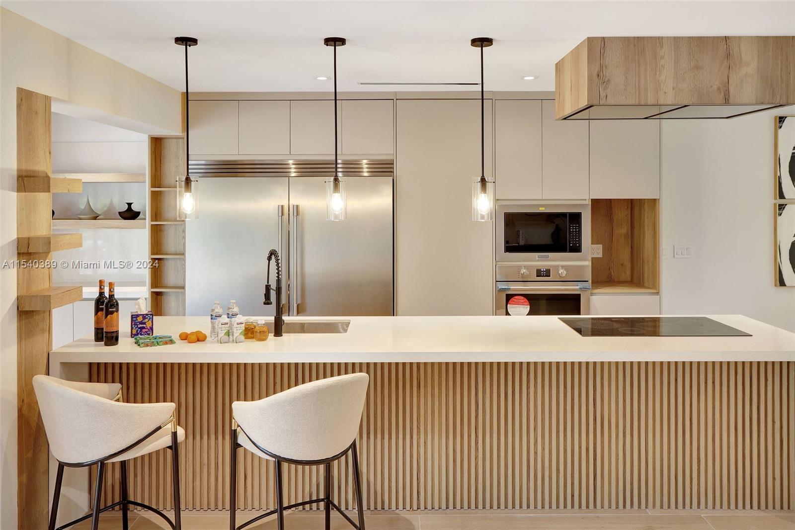 MIAMI SHORES SEC 8 REV - Residential