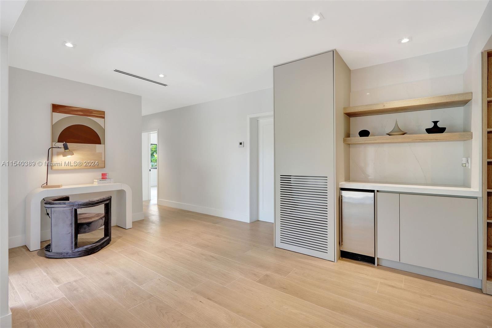 MIAMI SHORES SEC 8 REV - Residential