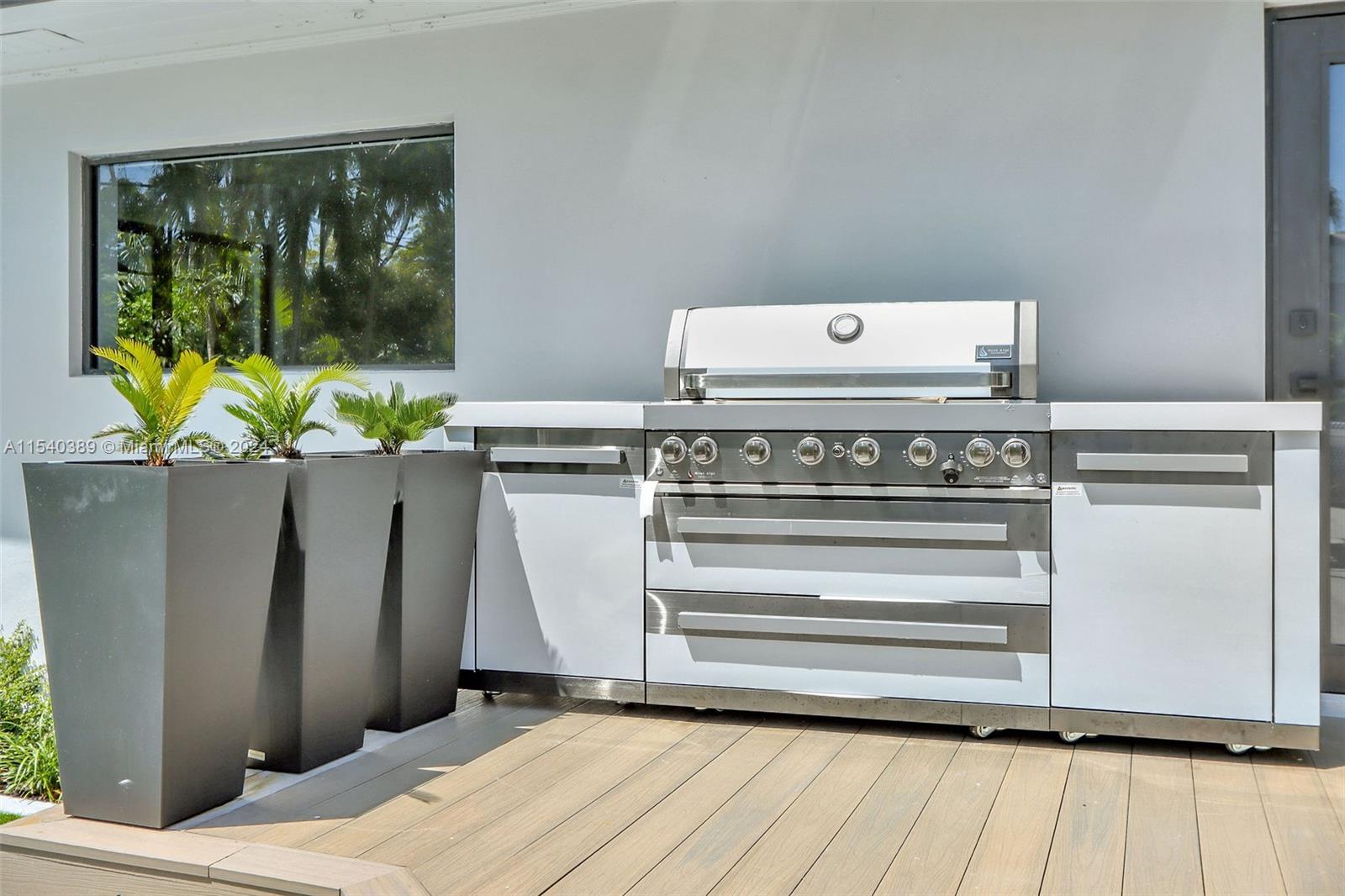 MIAMI SHORES SEC 8 REV - Residential