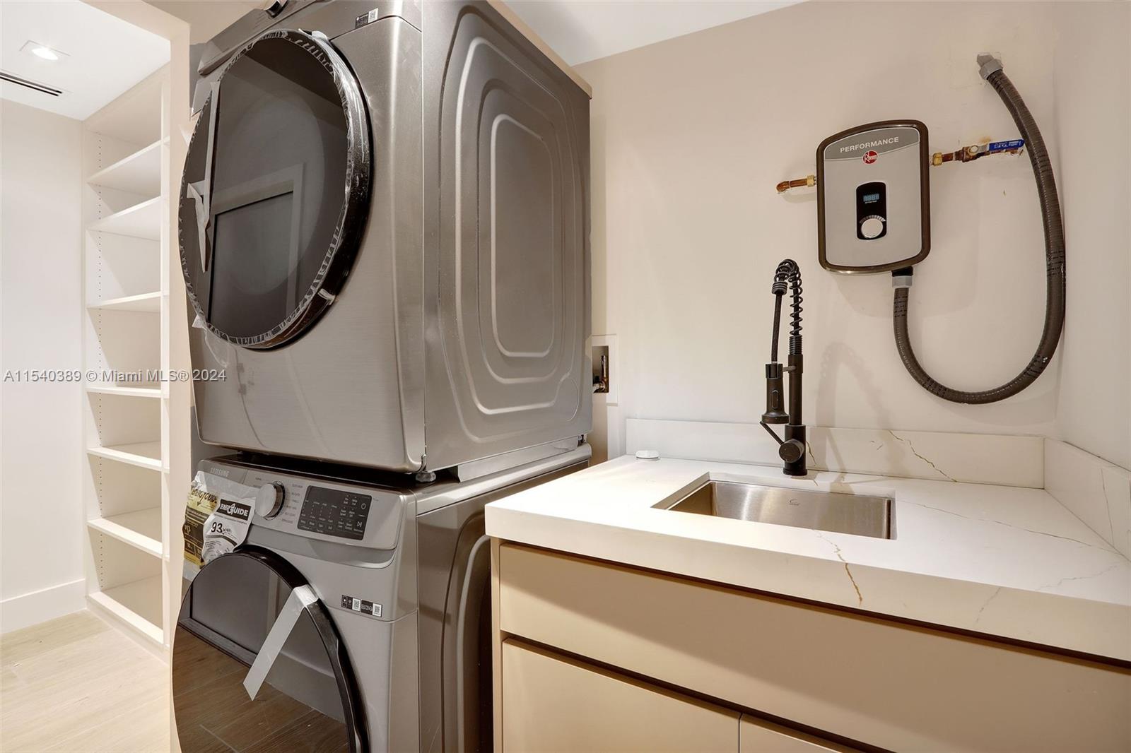 MIAMI SHORES SEC 8 REV - Residential