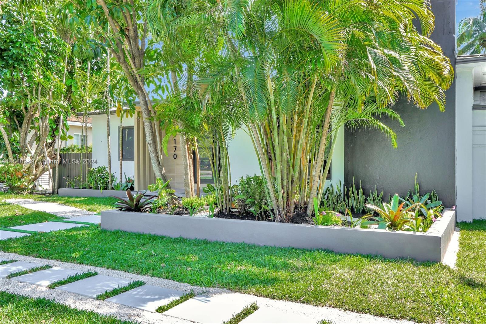 MIAMI SHORES SEC 8 REV - Residential