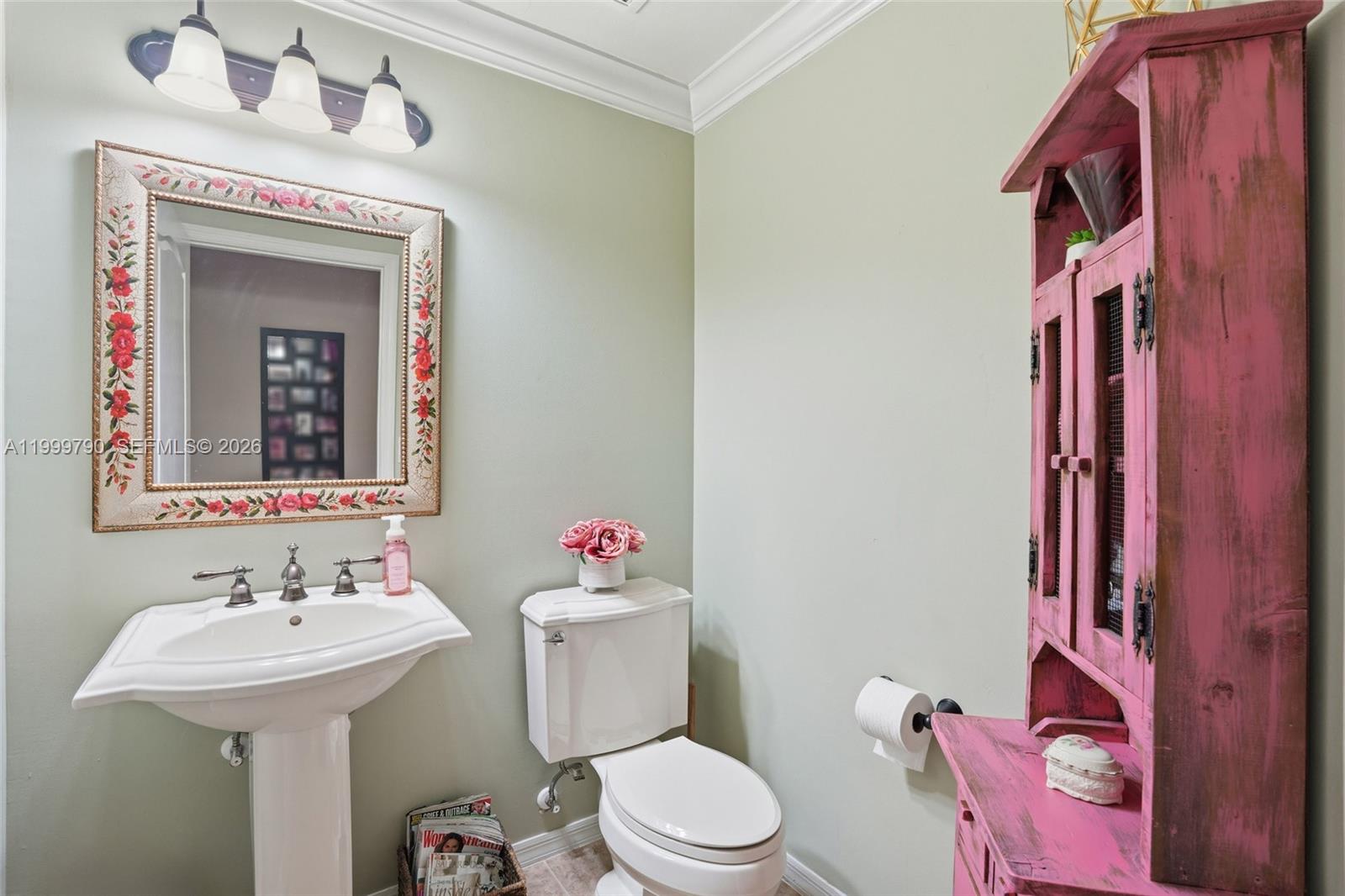 CROSS CREEK ESTATES - Residential