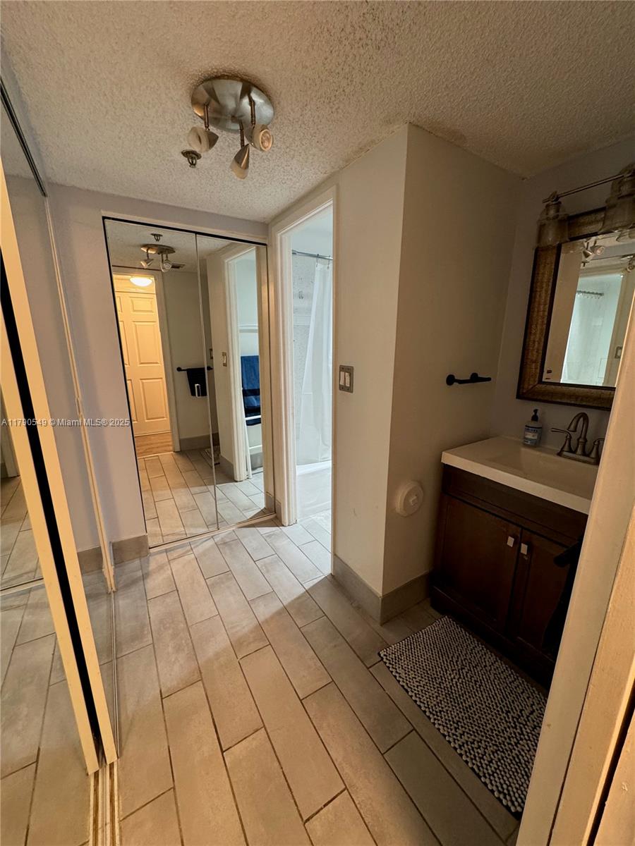 20515 E Country Club Dr 148
