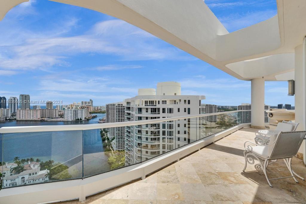 7000 ISL BLVD WILLIAMS IS - Residential