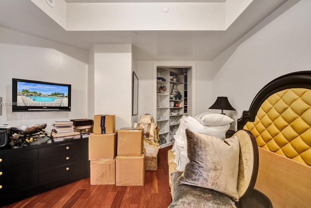 7000 ISL BLVD WILLIAMS IS - Residential