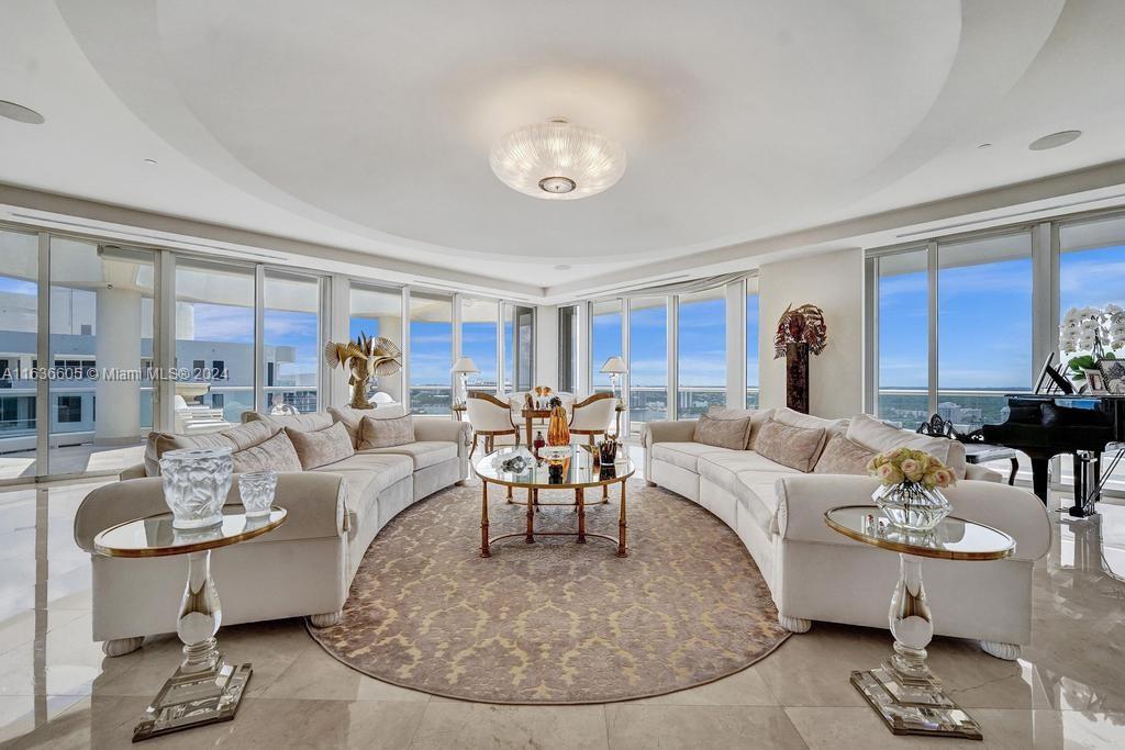 7000 Island Blvd PH-02