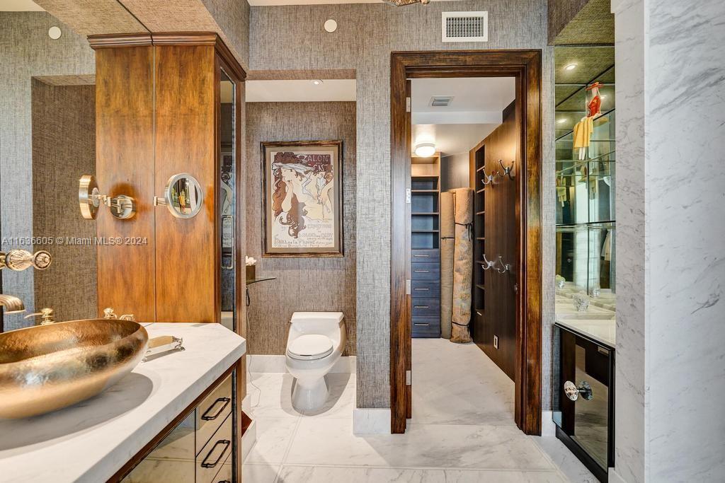 7000 ISL BLVD WILLIAMS IS - Residential
