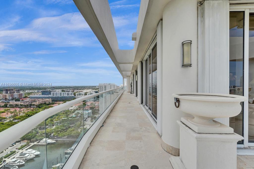 7000 ISL BLVD WILLIAMS IS - Residential