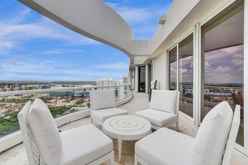 7000 ISL BLVD WILLIAMS IS - Residential