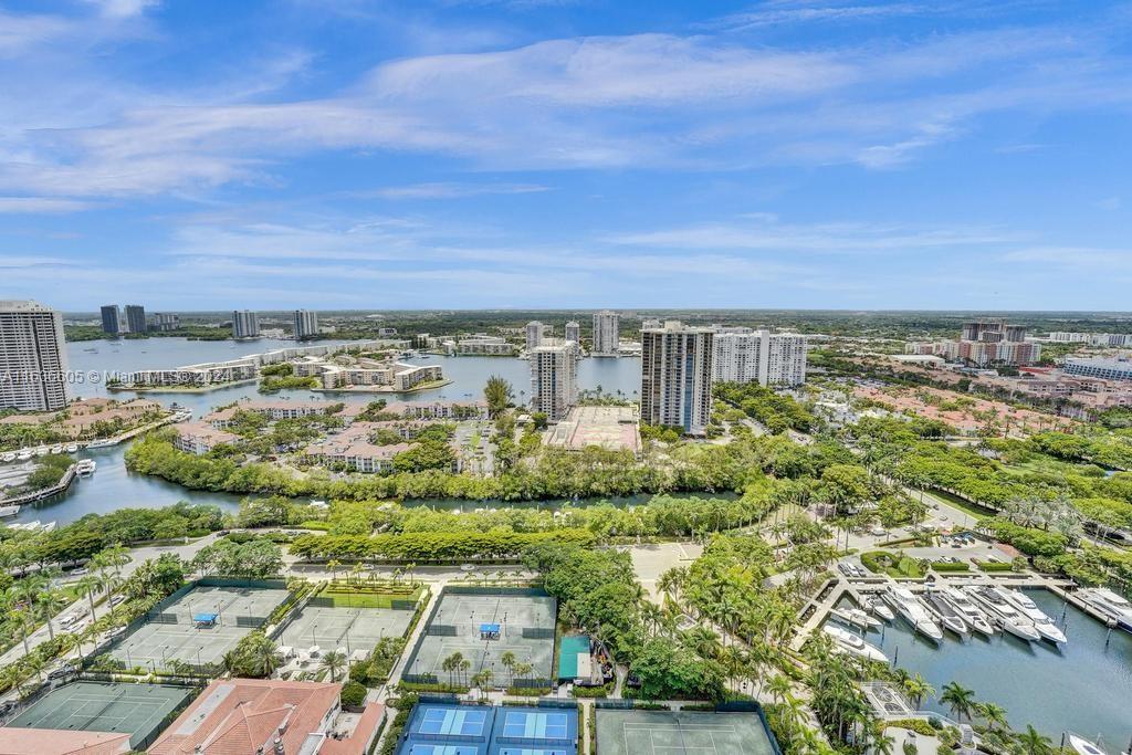 7000 ISL BLVD WILLIAMS IS - Residential