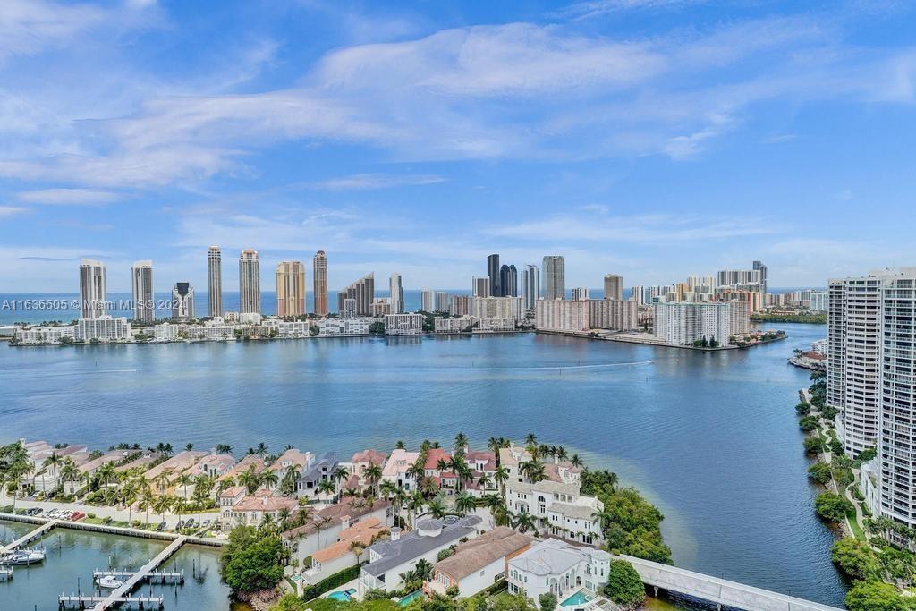 7000 ISL BLVD WILLIAMS IS - Residential