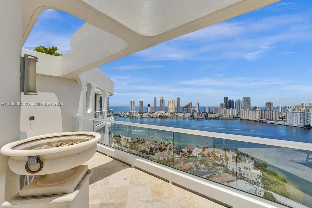 7000 ISL BLVD WILLIAMS IS - Residential