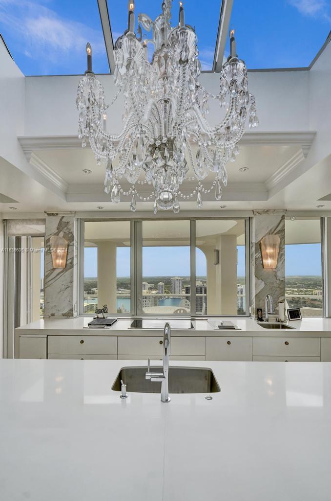 7000 ISL BLVD WILLIAMS IS - Residential