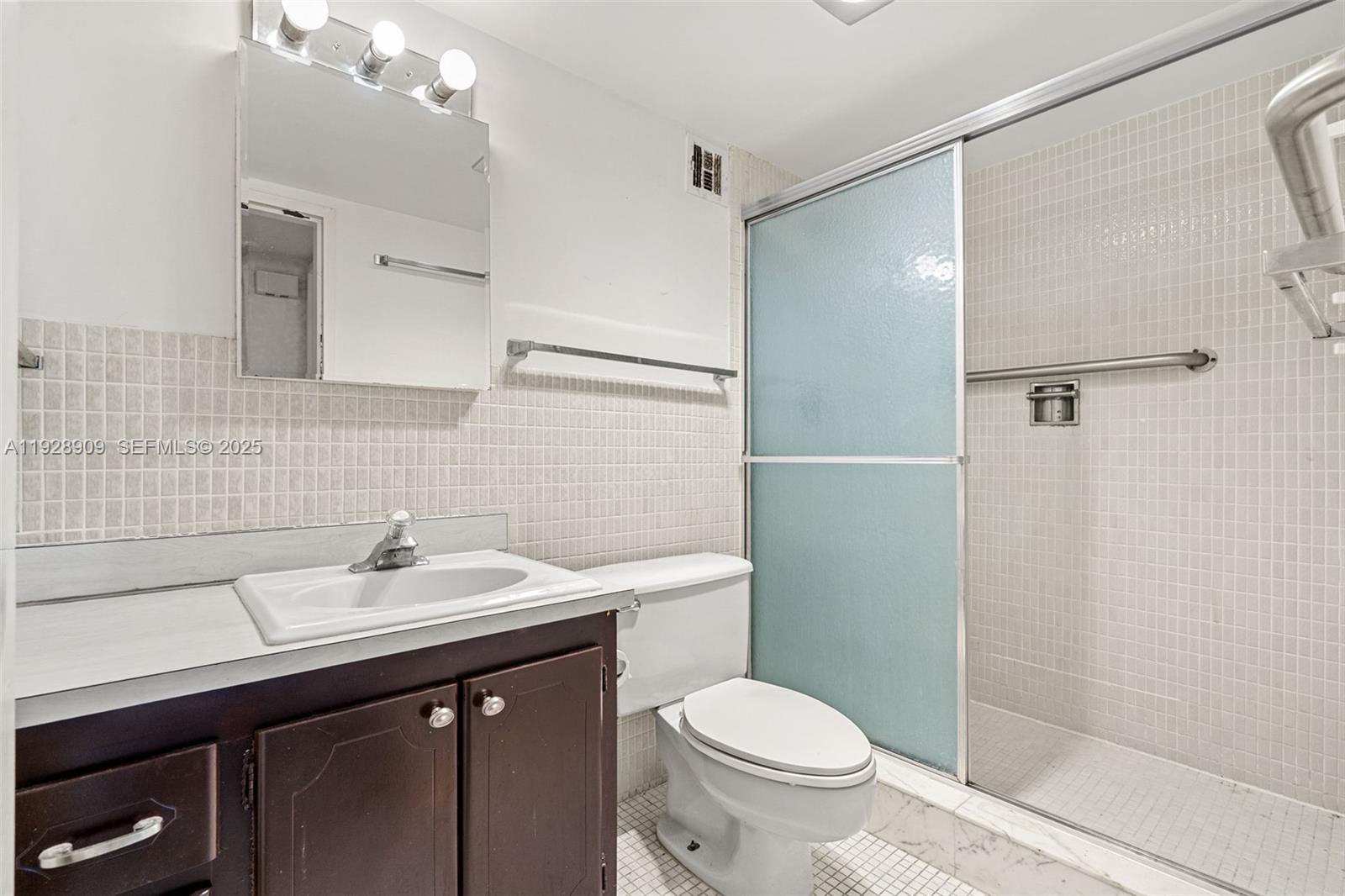 SEA MONARCH CONDO - Residential