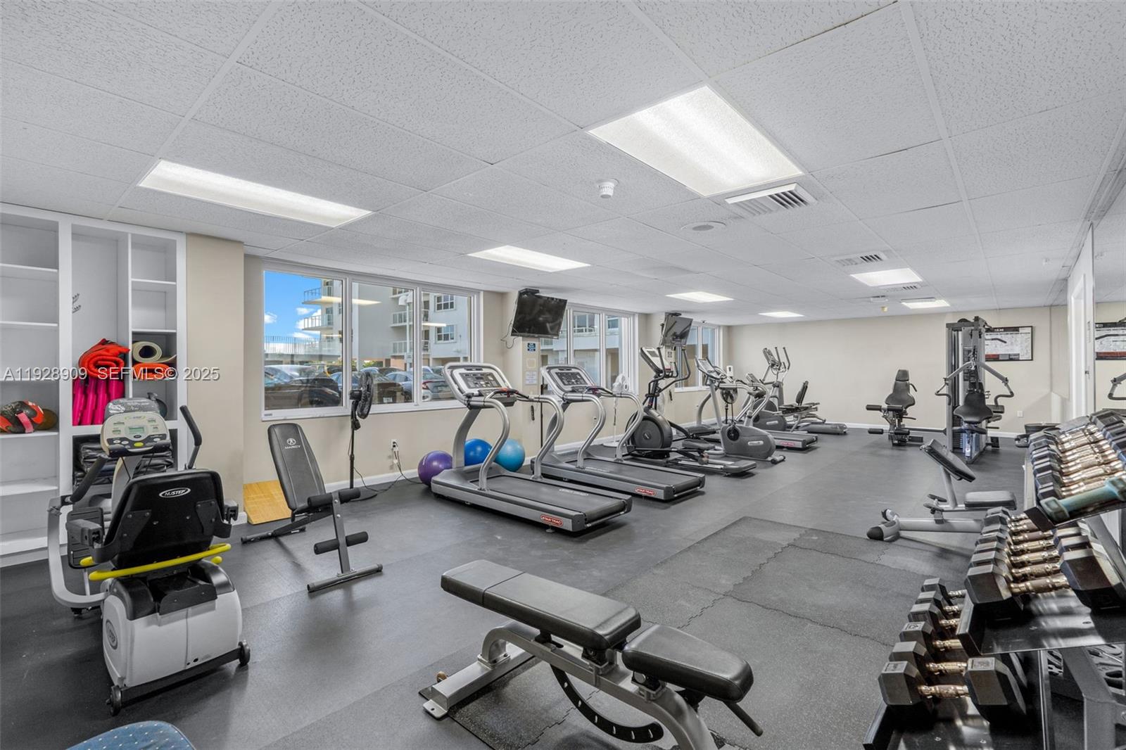 SEA MONARCH CONDO - Residential