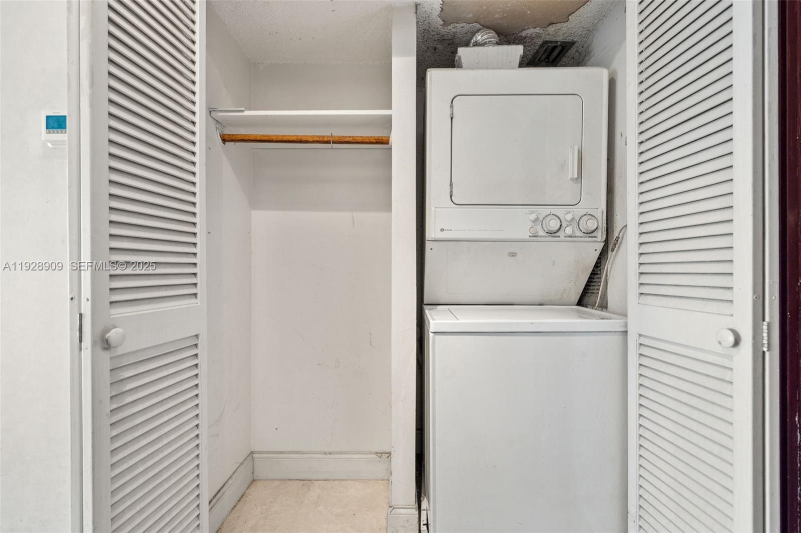 SEA MONARCH CONDO - Residential