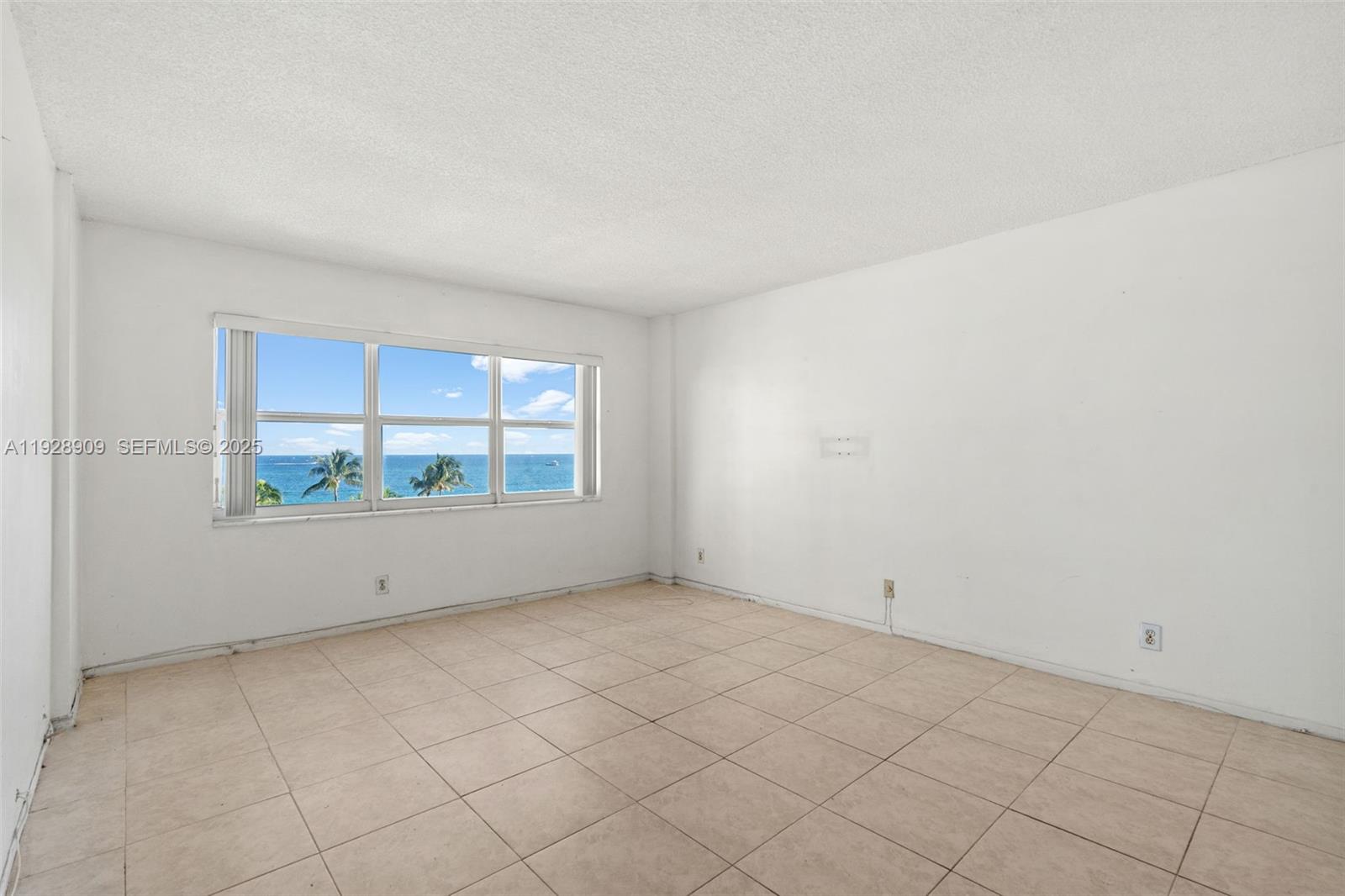 SEA MONARCH CONDO - Residential