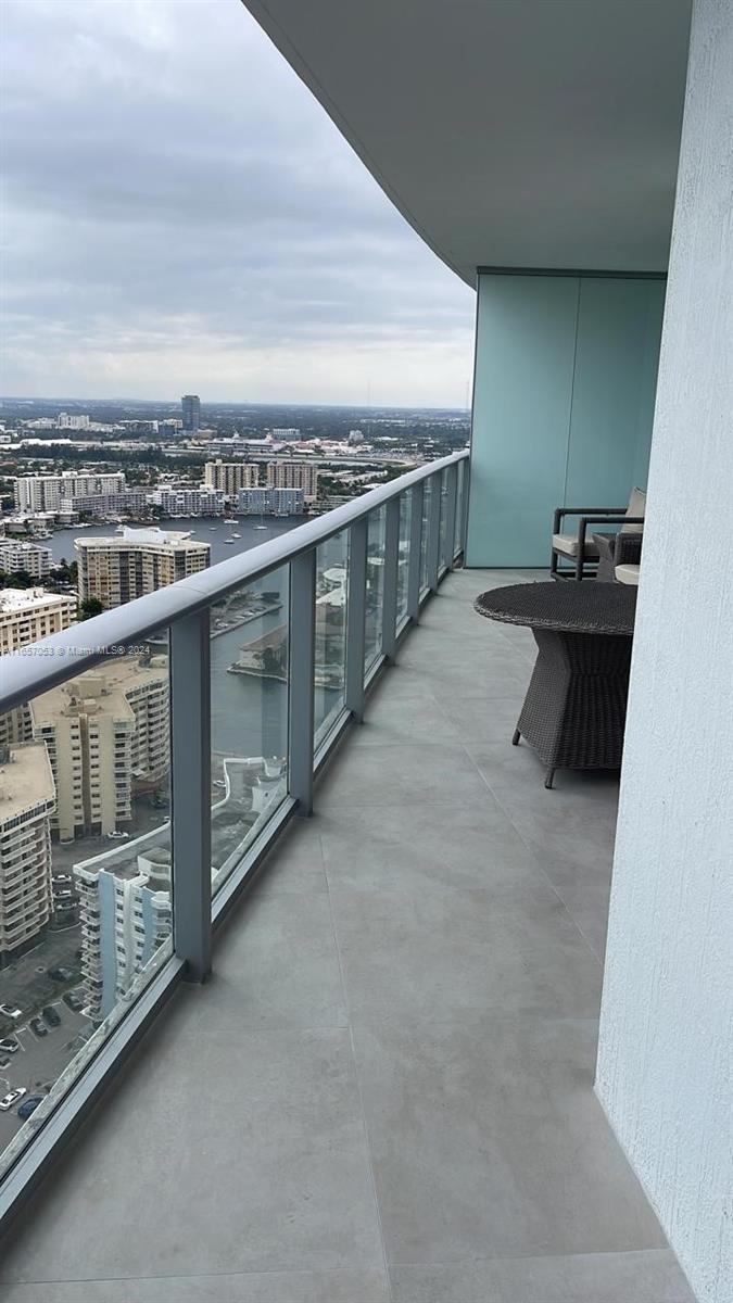 4111 SOUTH OCEAN DRIVE CO - Residential