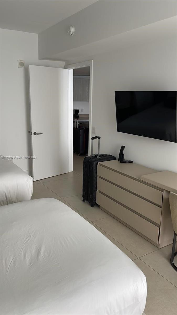 4111 SOUTH OCEAN DRIVE CO - Residential