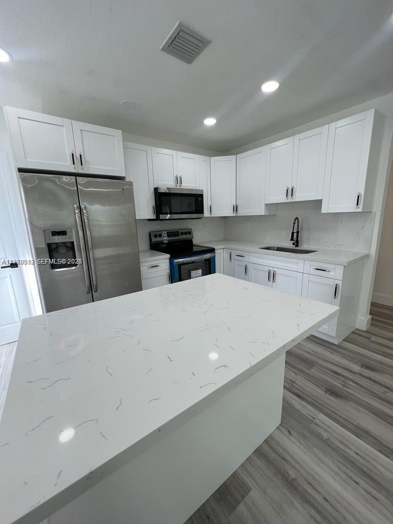 STEPHEN MANOR - Residential