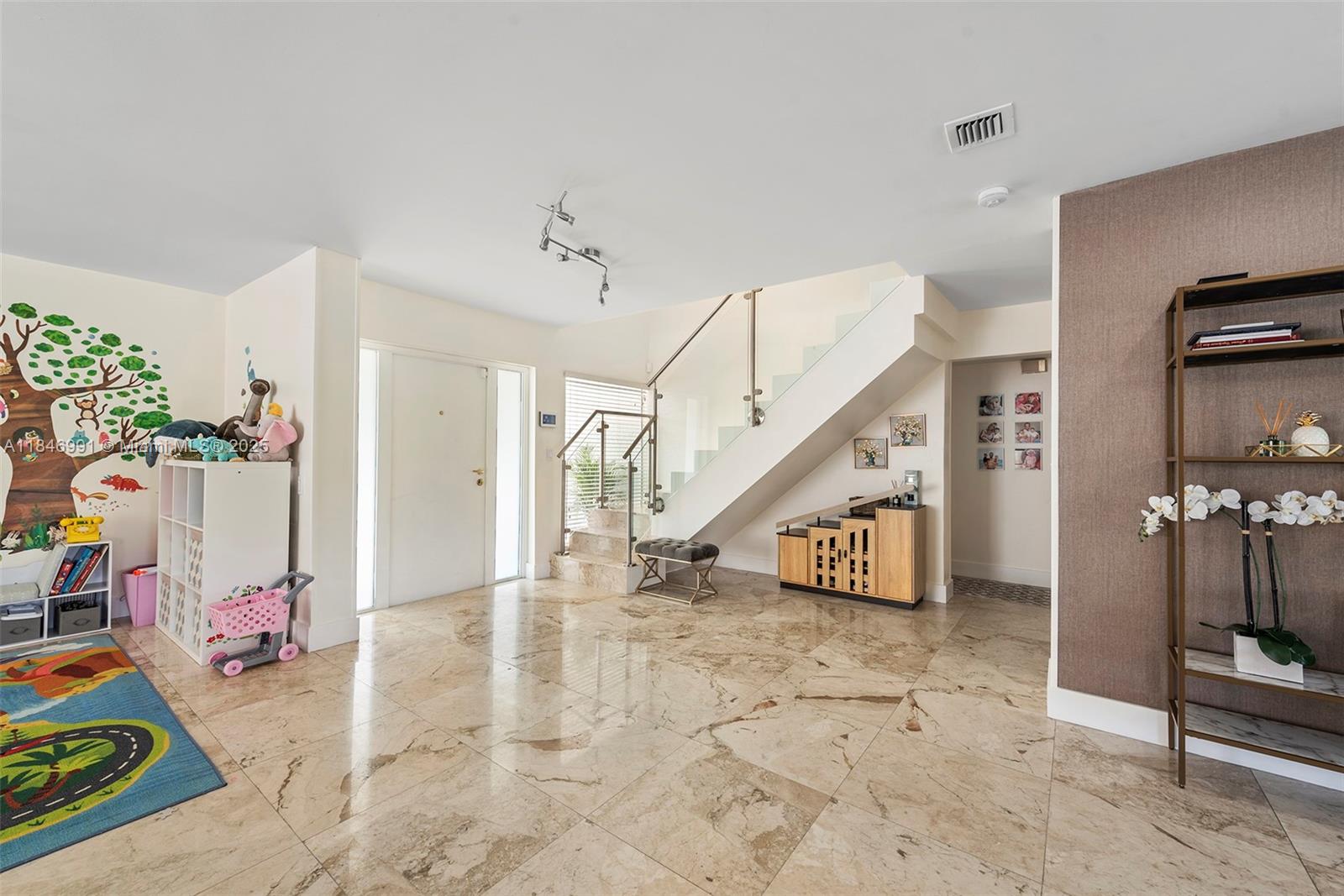 GABLES EDGE - Residential Lease