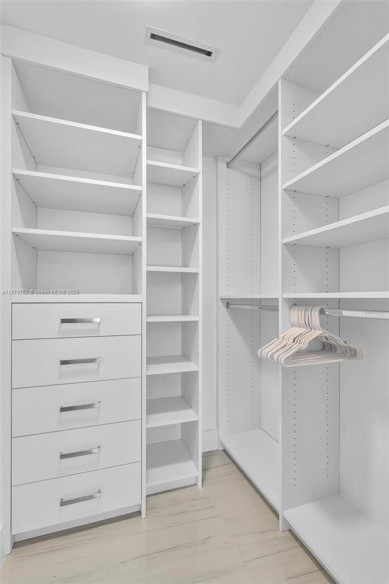 LAS OLAS BEACH CLUB CONDO - Residential