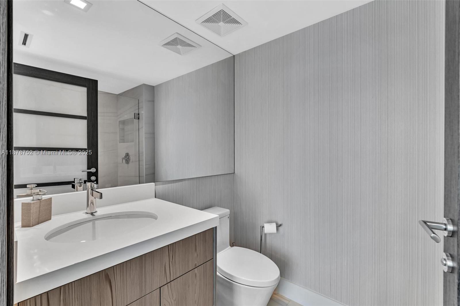 LAS OLAS BEACH CLUB CONDO - Residential