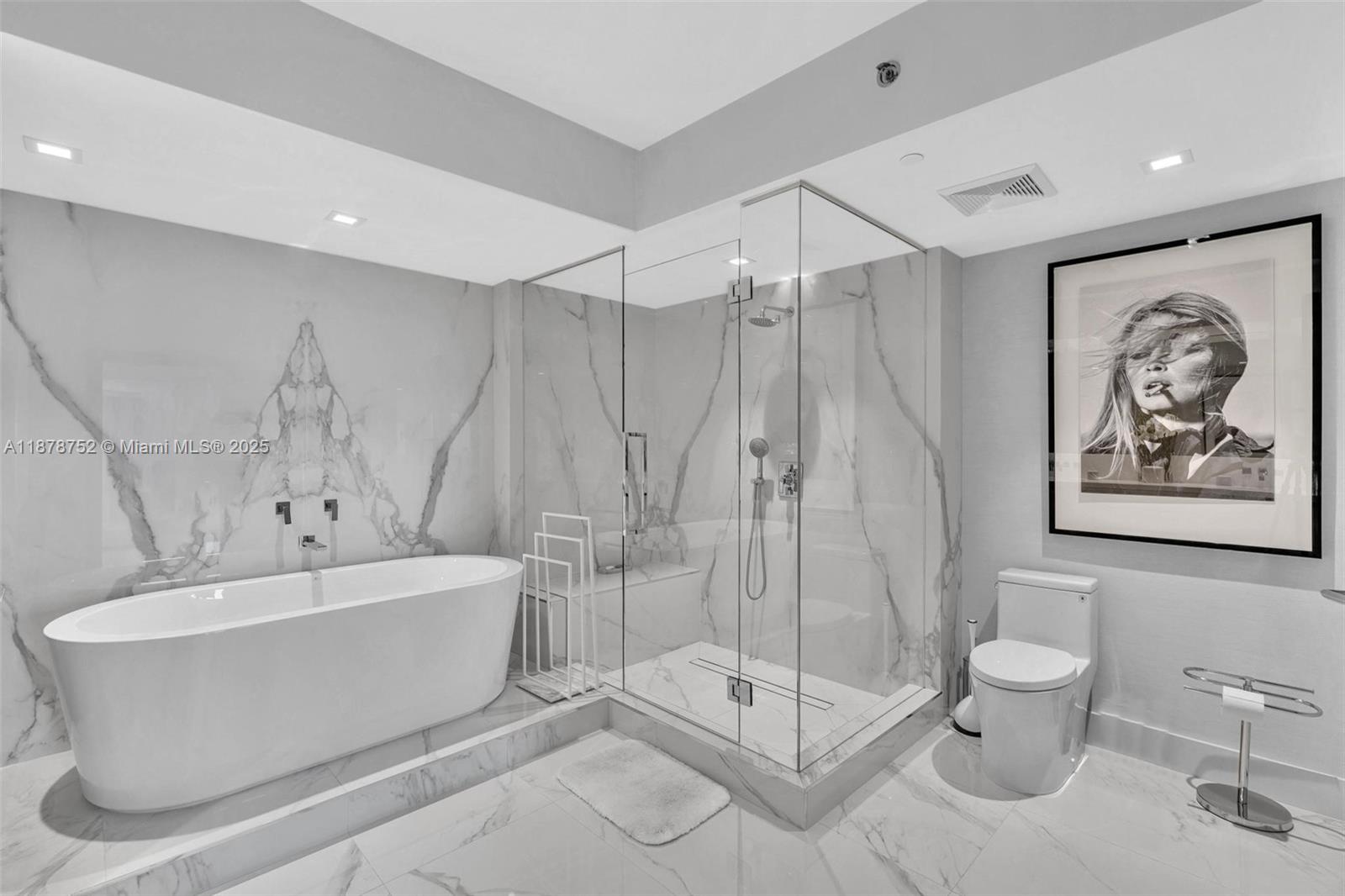 LAS OLAS BEACH CLUB CONDO - Residential