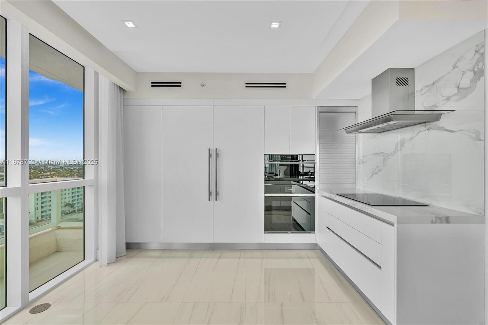 LAS OLAS BEACH CLUB CONDO - Residential