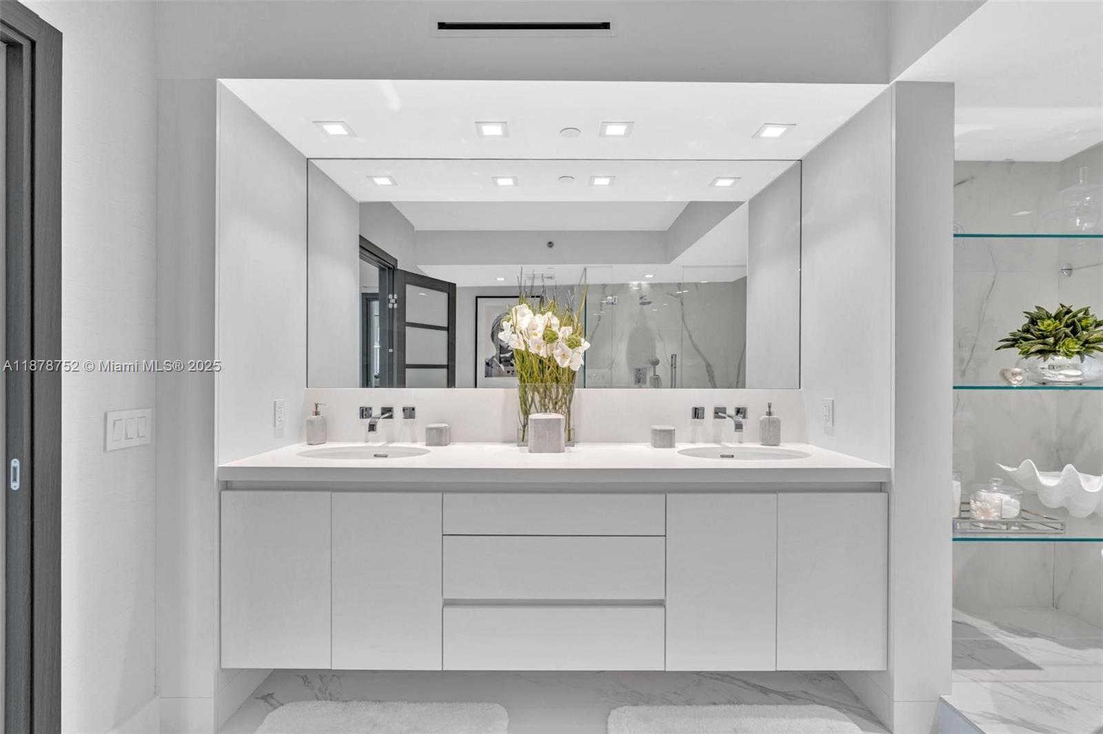 LAS OLAS BEACH CLUB CONDO - Residential