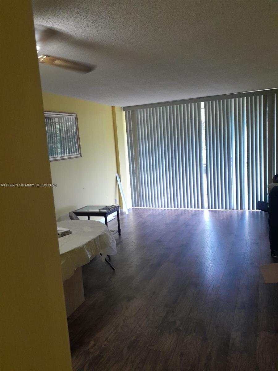 105 Royal Park Dr 1D