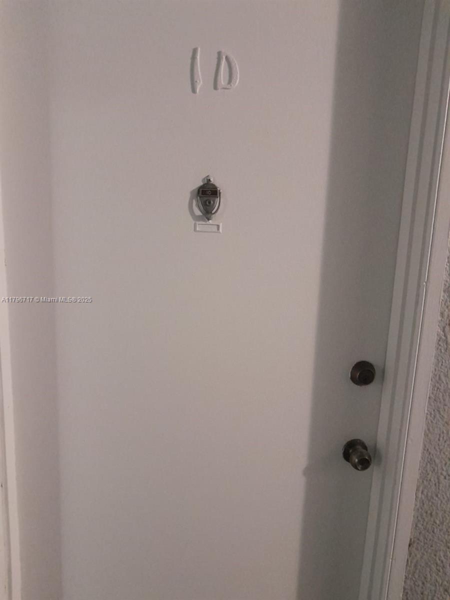 Rental Property at 105 Royal Park Dr 1D, Oakland Park, Miami-Dade County, Florida - Bedrooms: 1 
Bathrooms: 1  - $1,600 MO.