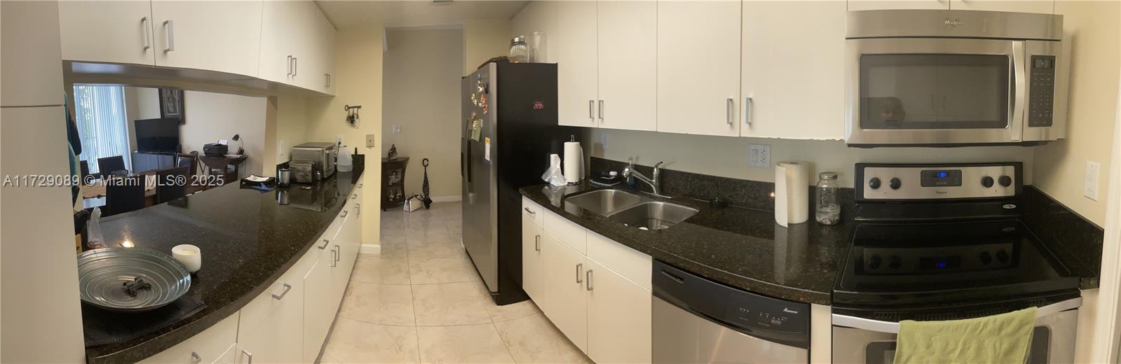 DORAL HOUSE CONDO NO 2 - Residential