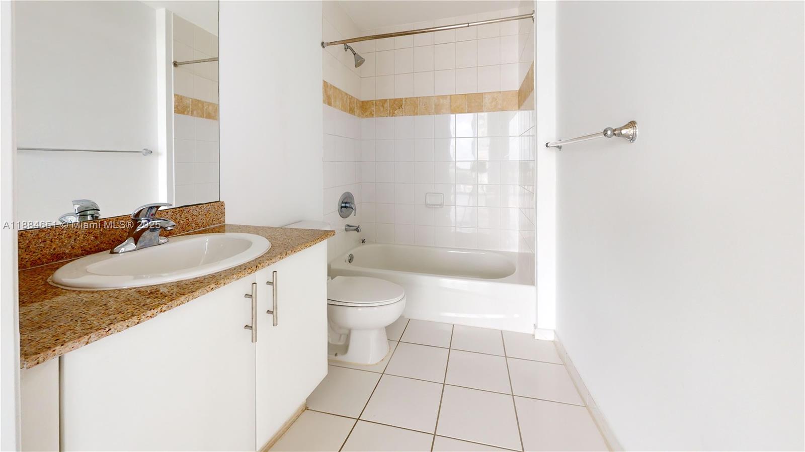 TERRAZAS RIVERPARK VILLAG - Residential