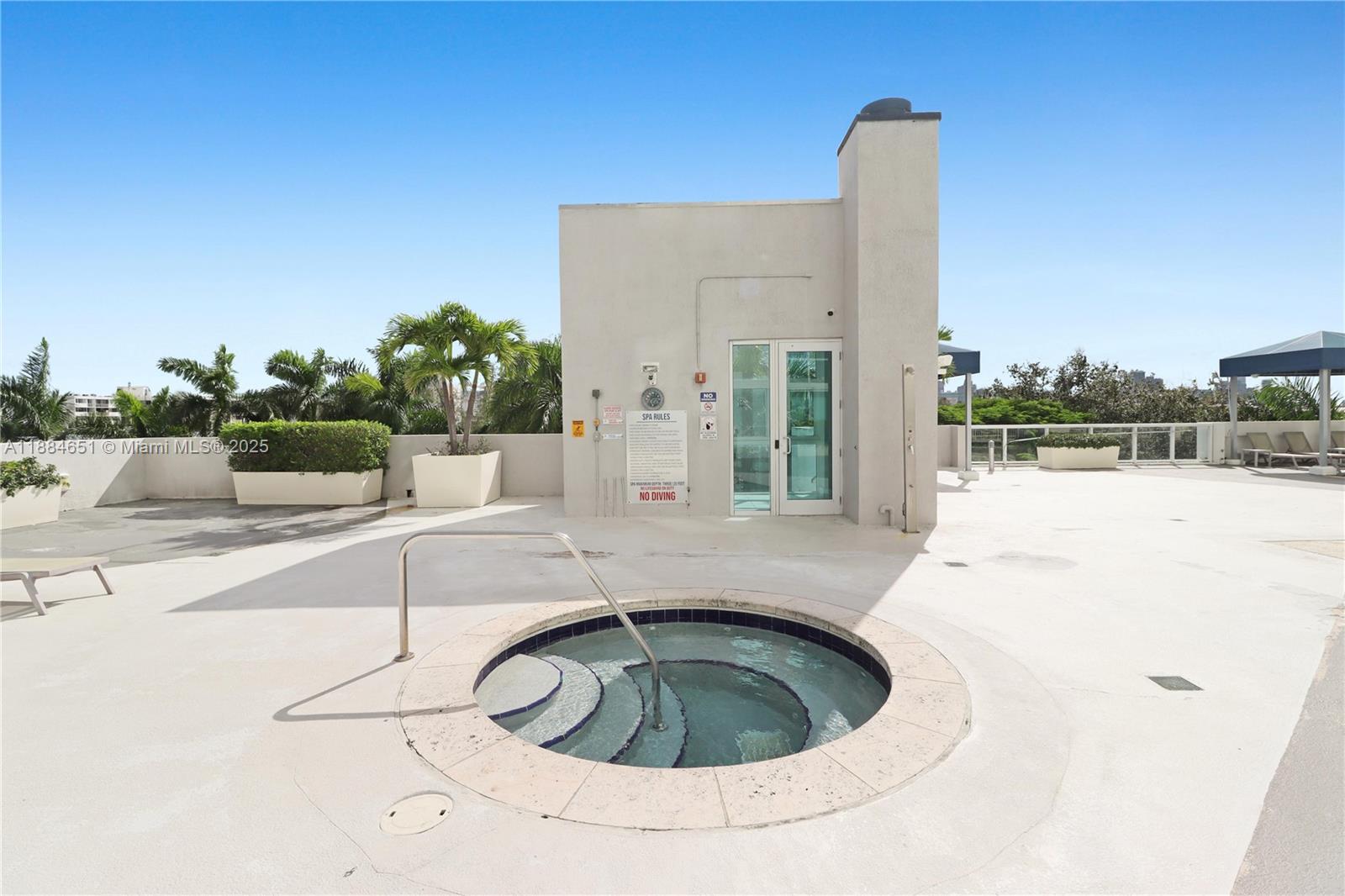 TERRAZAS RIVERPARK VILLAG - Residential