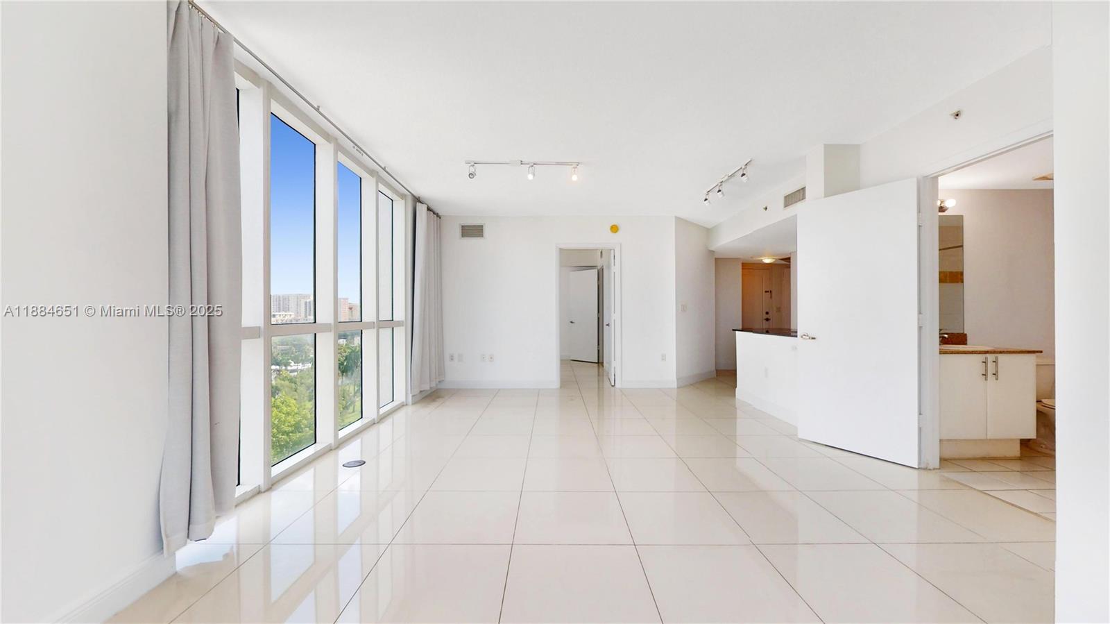 View photos, virtual tours, details... 1871 NW S River Dr 1205