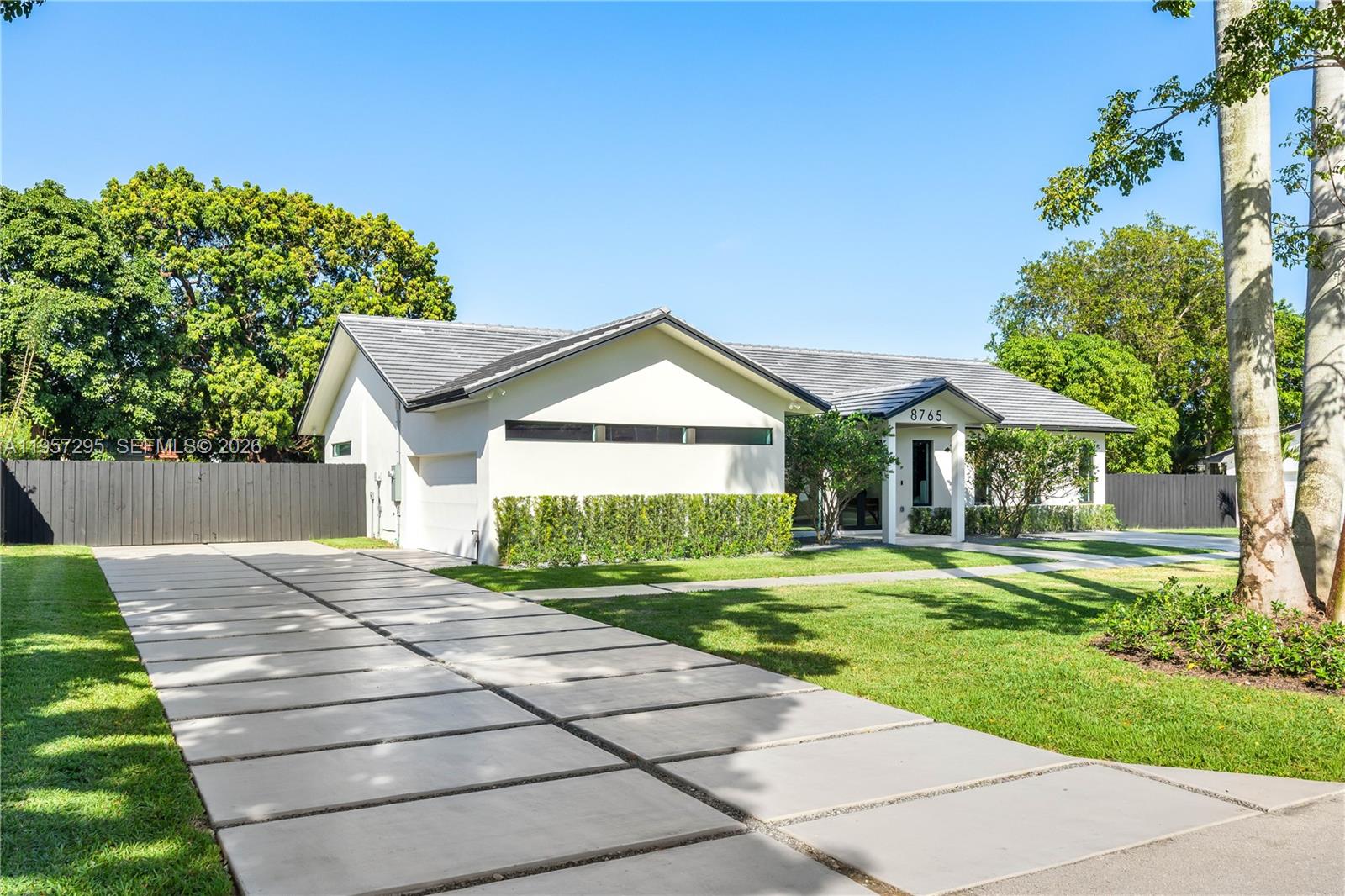 PINEWOOD ESTATES FIRST AD - Residential