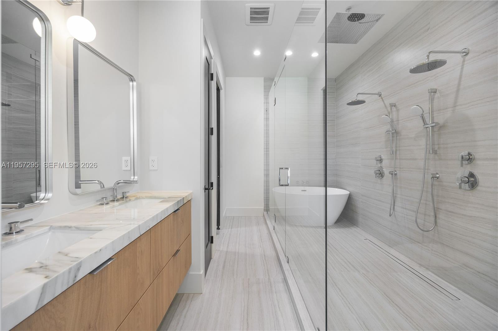 PINEWOOD ESTATES FIRST AD - Residential