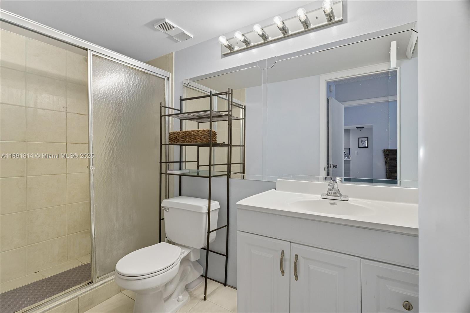 VISCONTI CONDO - Residential