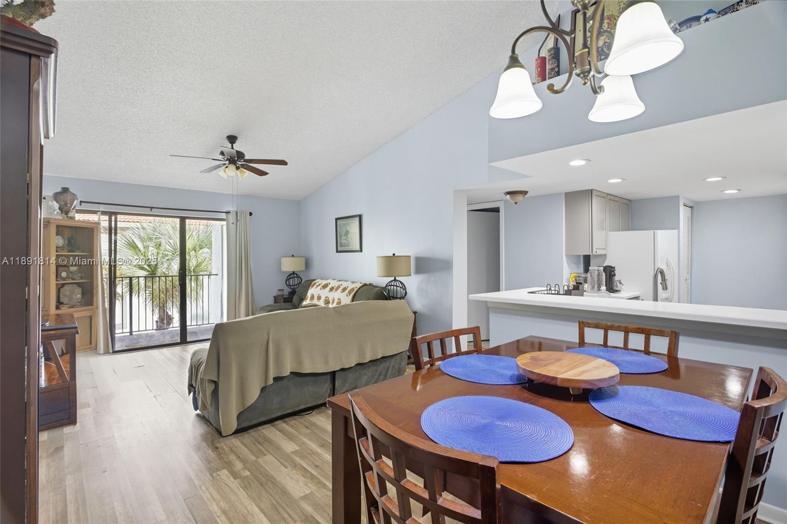 VISCONTI CONDO - Residential