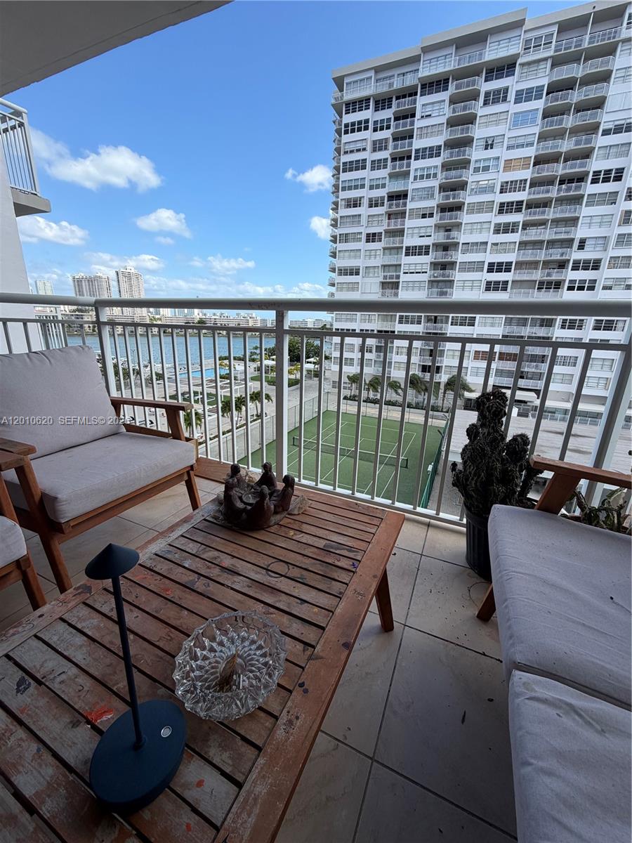 DEL PRADO MARINA - Residential