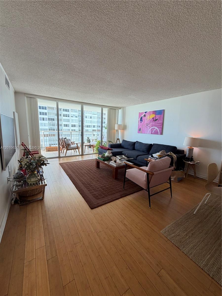 DEL PRADO MARINA - Residential