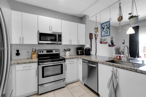 Tiny photo for 2551 SE 16th Ter #101, Homestead, FL 33035 (MLS # A12034398)