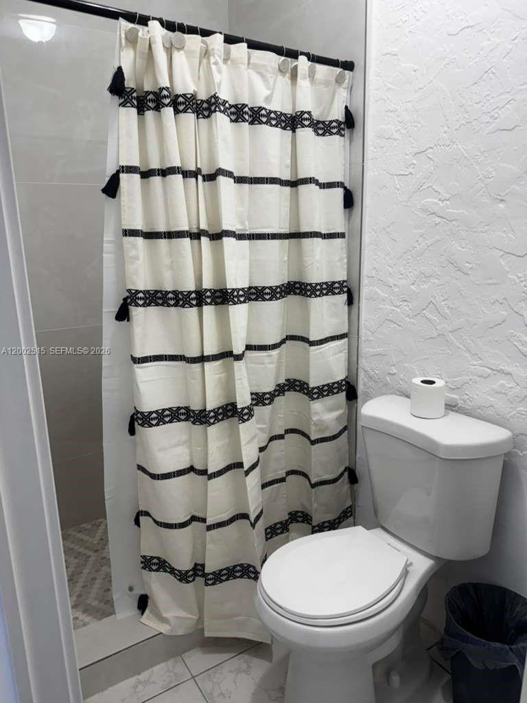 TAMIAMI HIGHLANDS - Residential Income