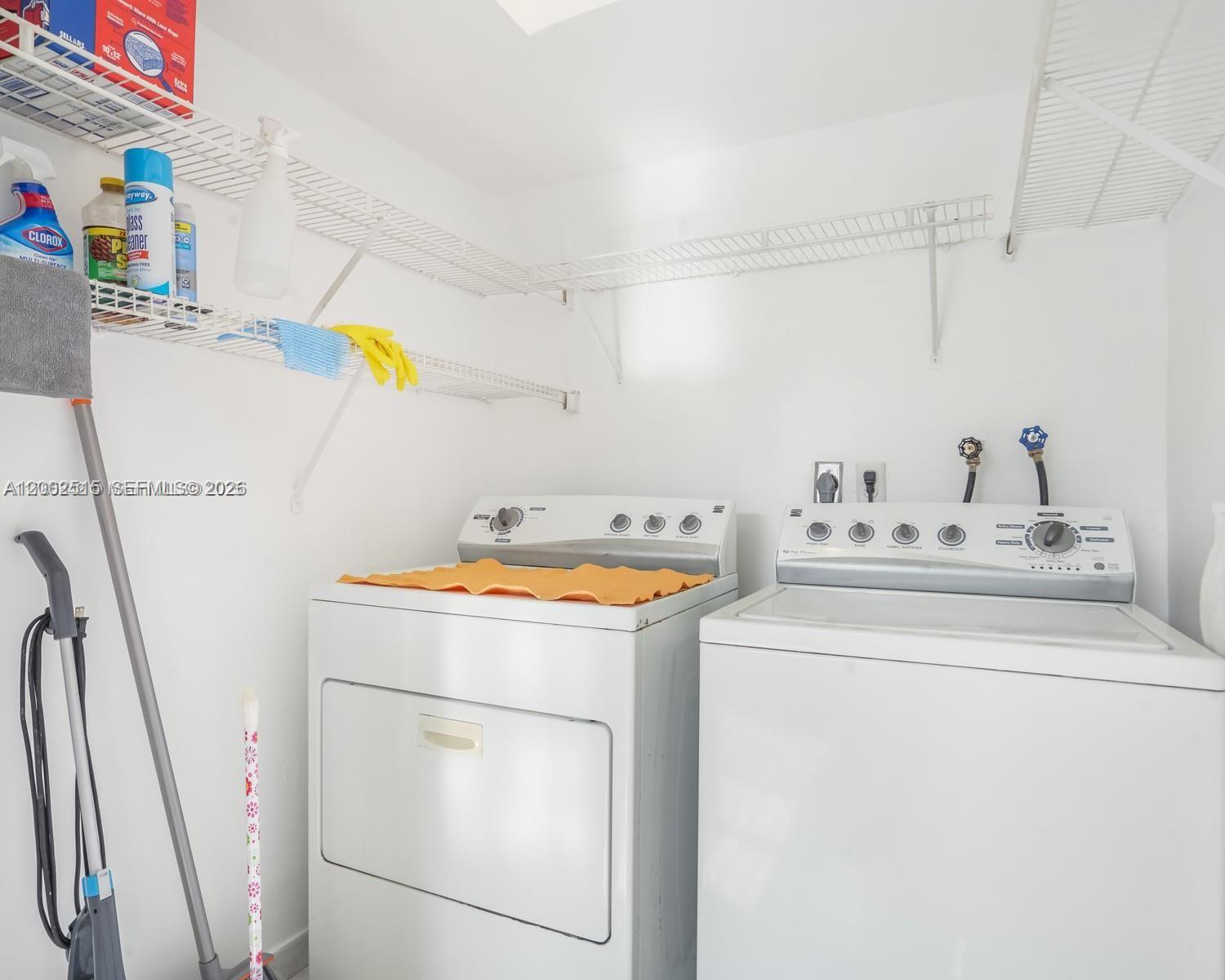 TAMIAMI HIGHLANDS - Residential Income