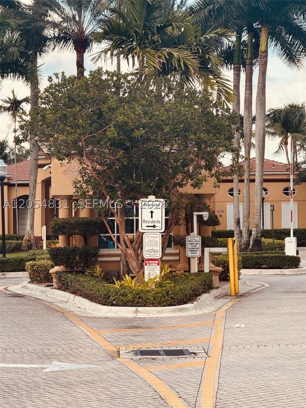 Photo of 3180 SW 129th Ter #114, Miramar, FL 33027 (MLS # A12054831)