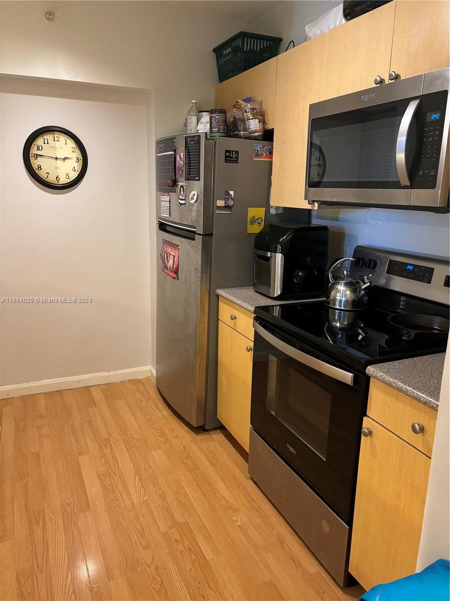 REGENT PARK CONDO - Residential