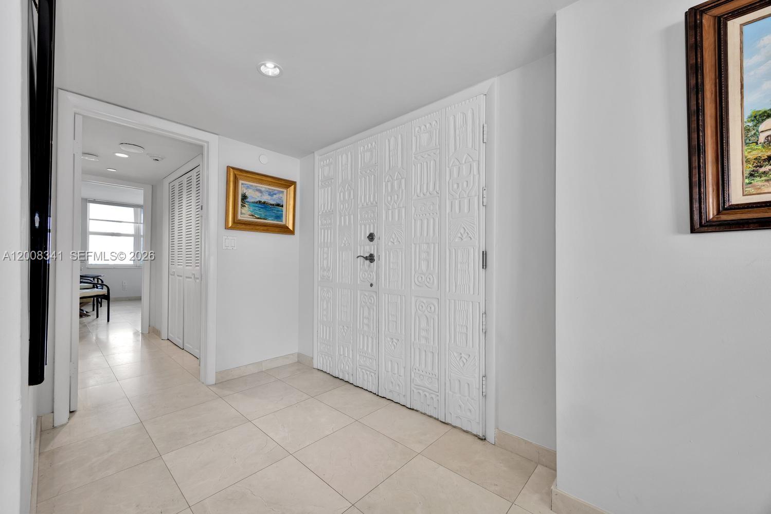 607 Ocean Dr 11K