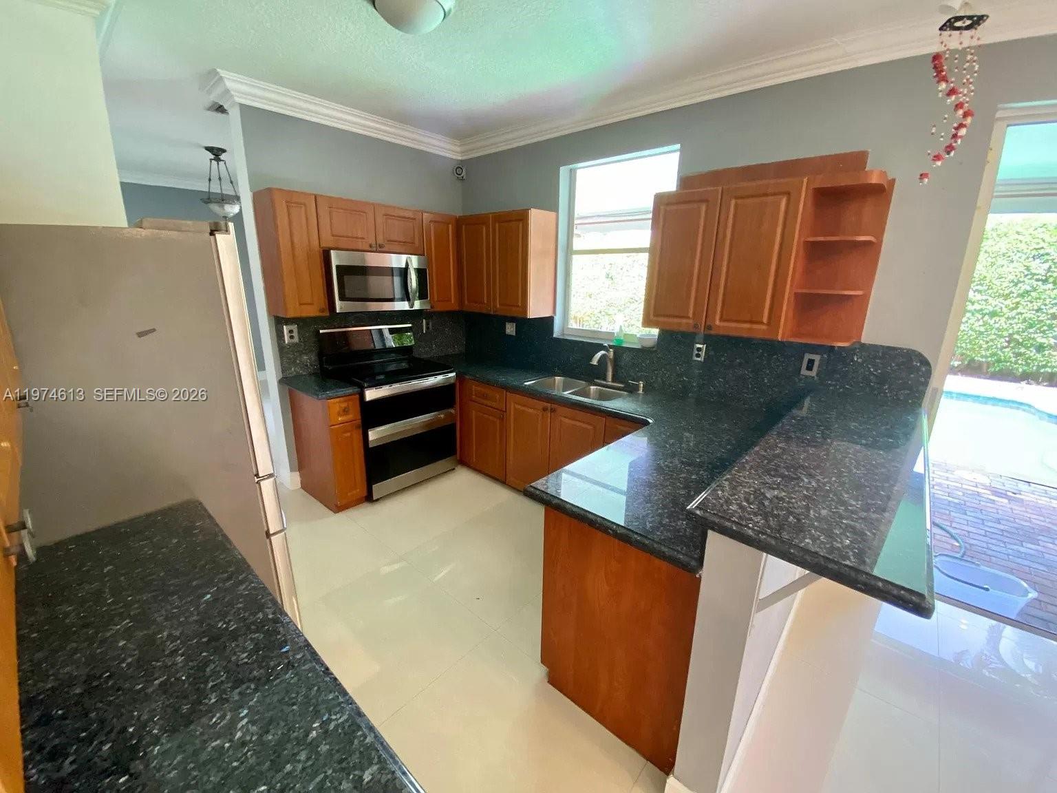 BIRD GARDENS SUB - Residential Lease